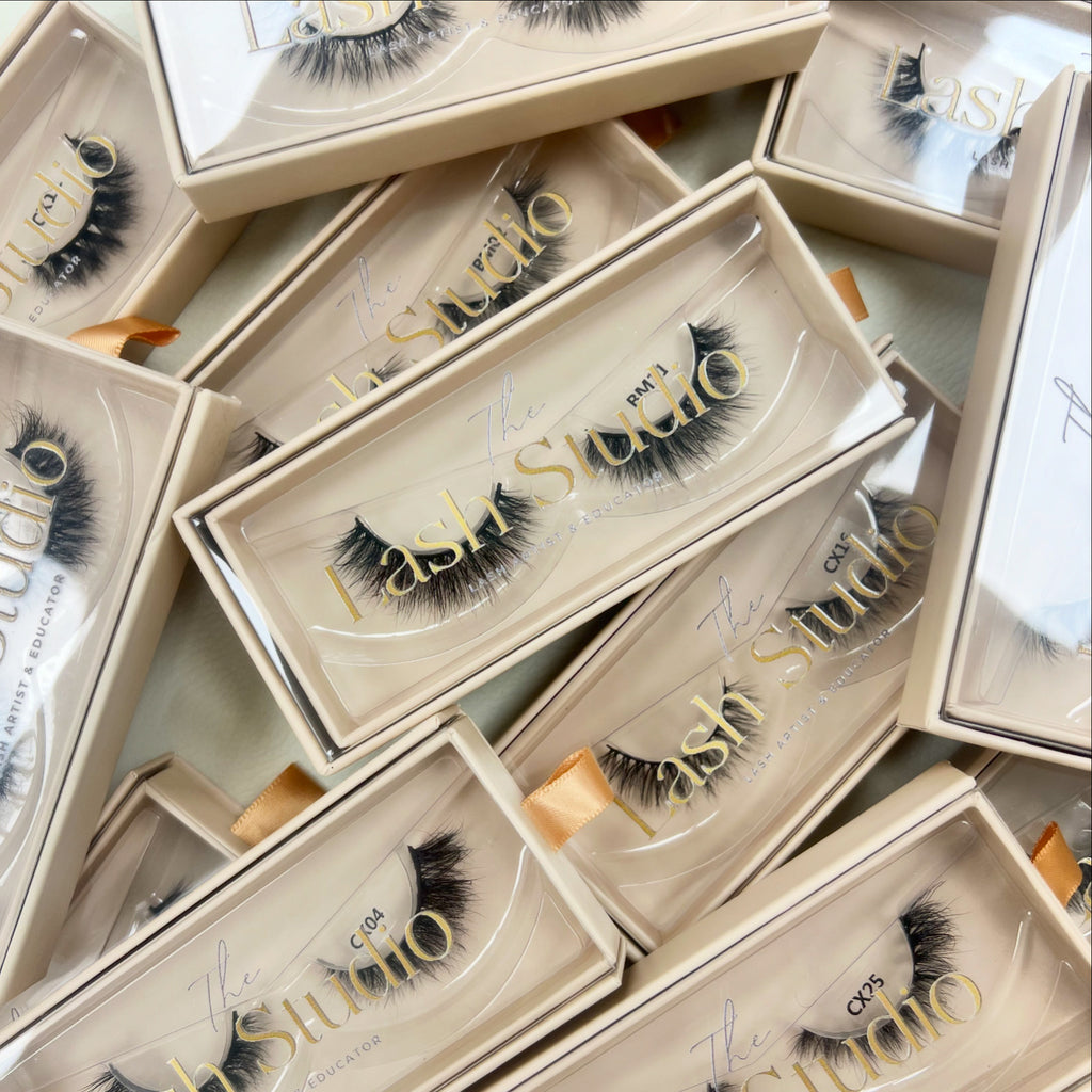 Lily Mink Eyelashes